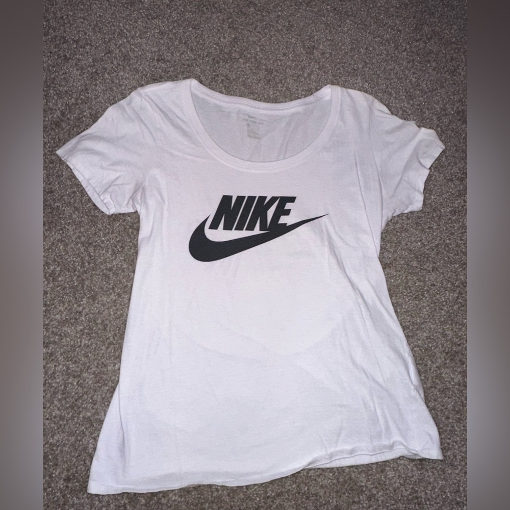 White small womens Nike T-shirt